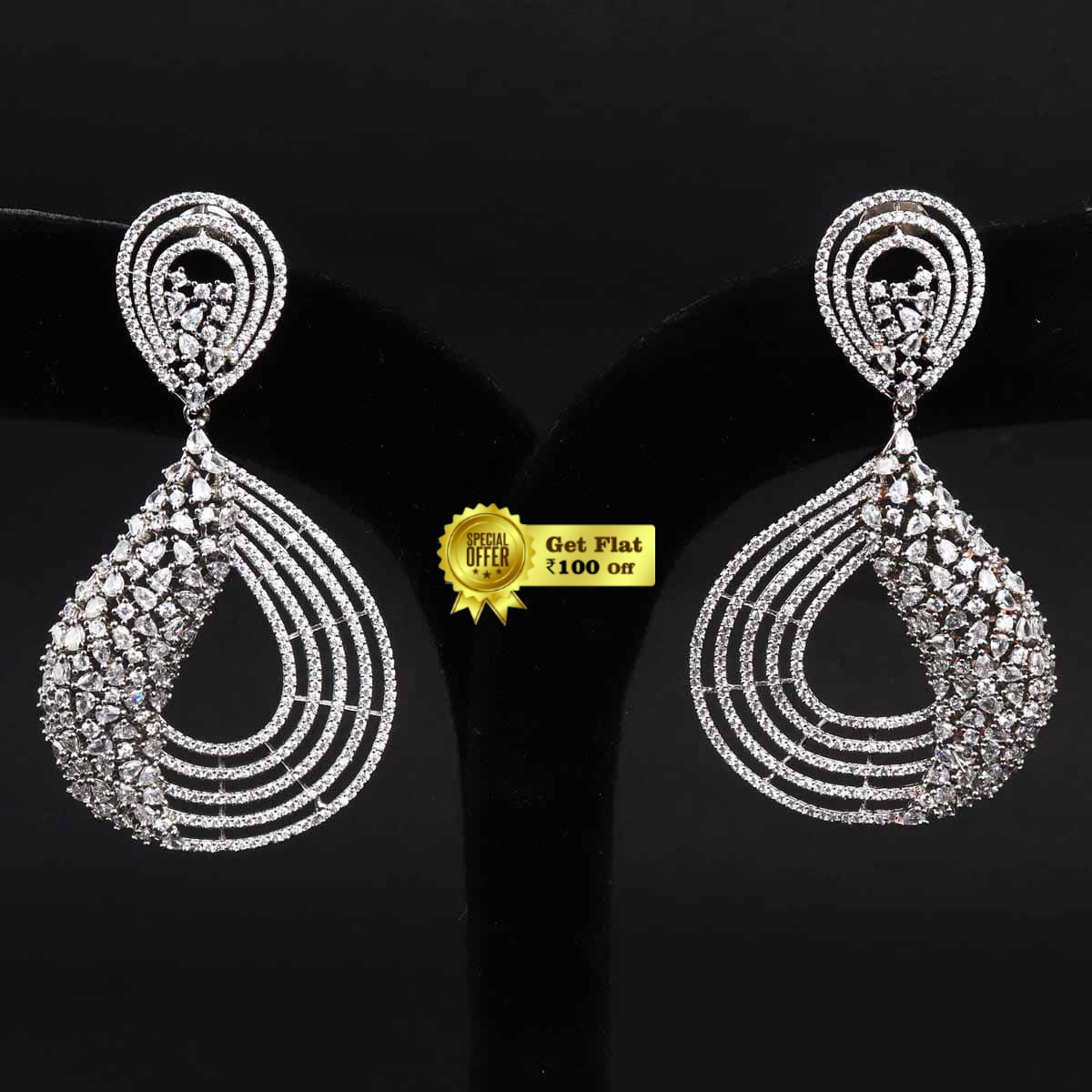 Luxury & Fashionable Designer Earring Set