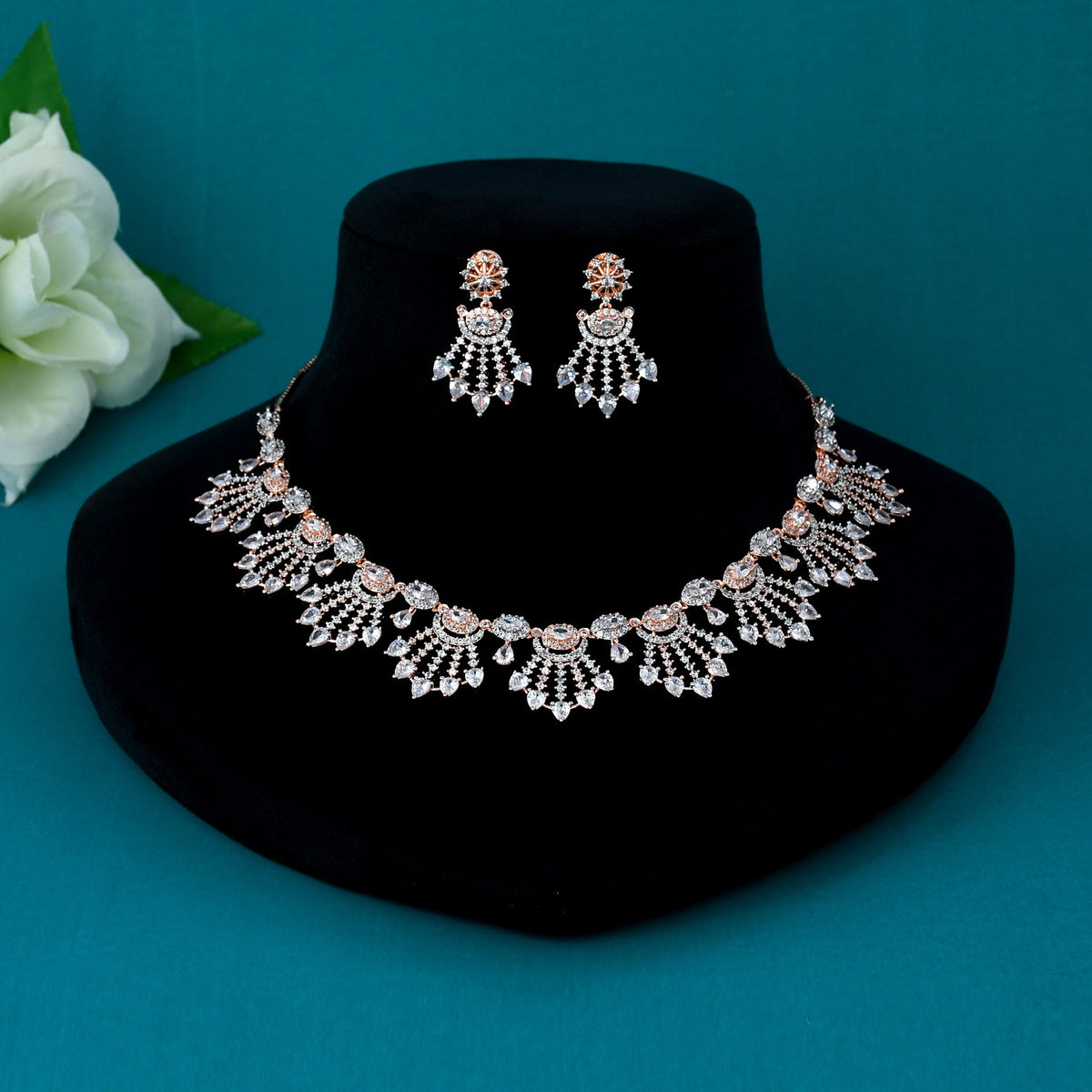 Royal Aqua Beautiful & Pretty Leaf Necklace Set