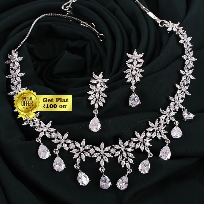Luxury & Fashionable Designer Necklace Set
